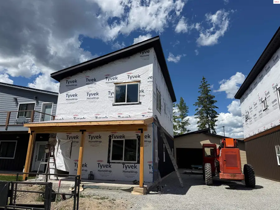 140 Carnelian Ave, Ponderay, ID 83852 - #2