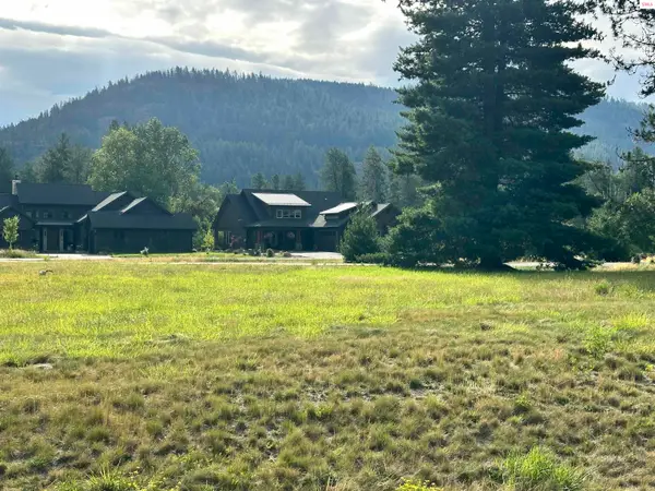 NNA Marie Victoria Ct Blk 2 Lot 12, Sandpoint, ID 83864