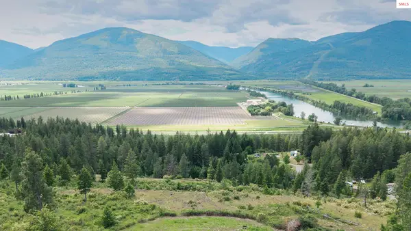260 Lcdr Fred Eskew Ln., Bonners Ferry, ID 83805