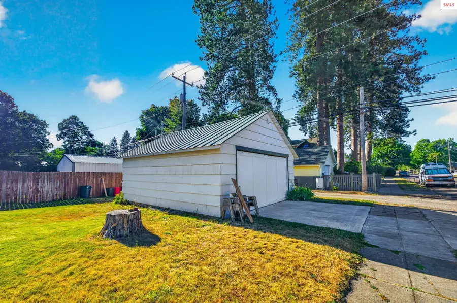 203 N 12th St, Coeur Dalene, ID 83814 - #3