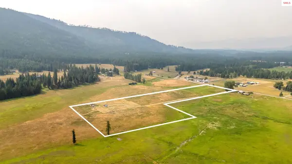 4289 Paradise Valley Road, Bonners Ferry, ID 83805