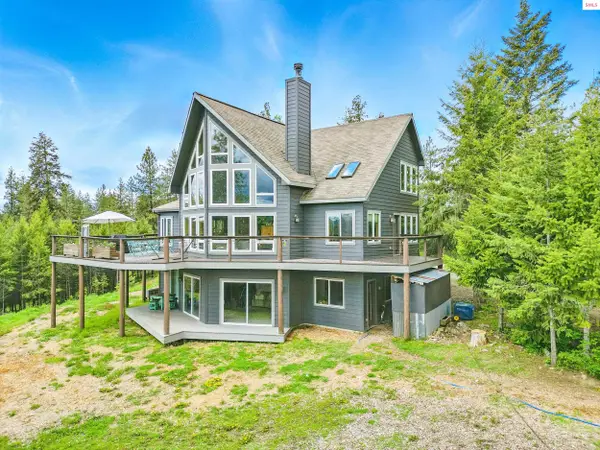 32 Angelina Way, Priest River, ID 83856