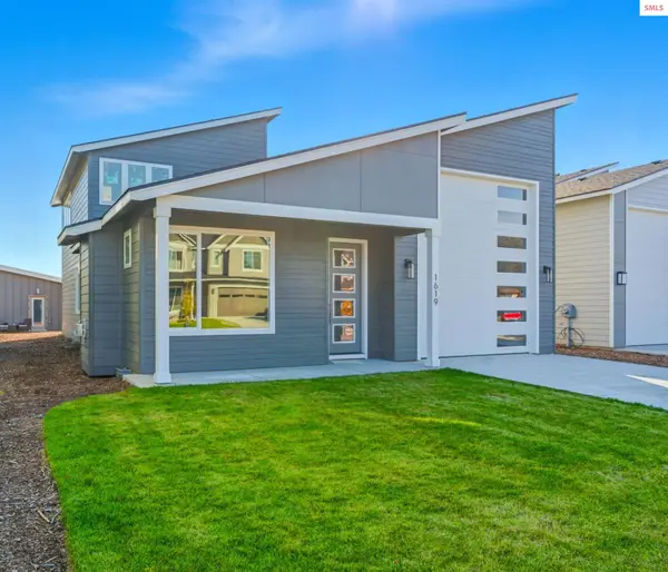 1619 Gondola Ct, Sandpoint, ID 83864