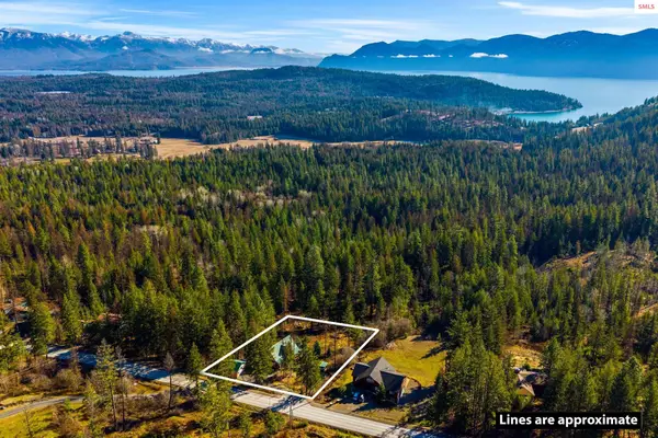 5840 Sagle Road, Sagle, ID 83860