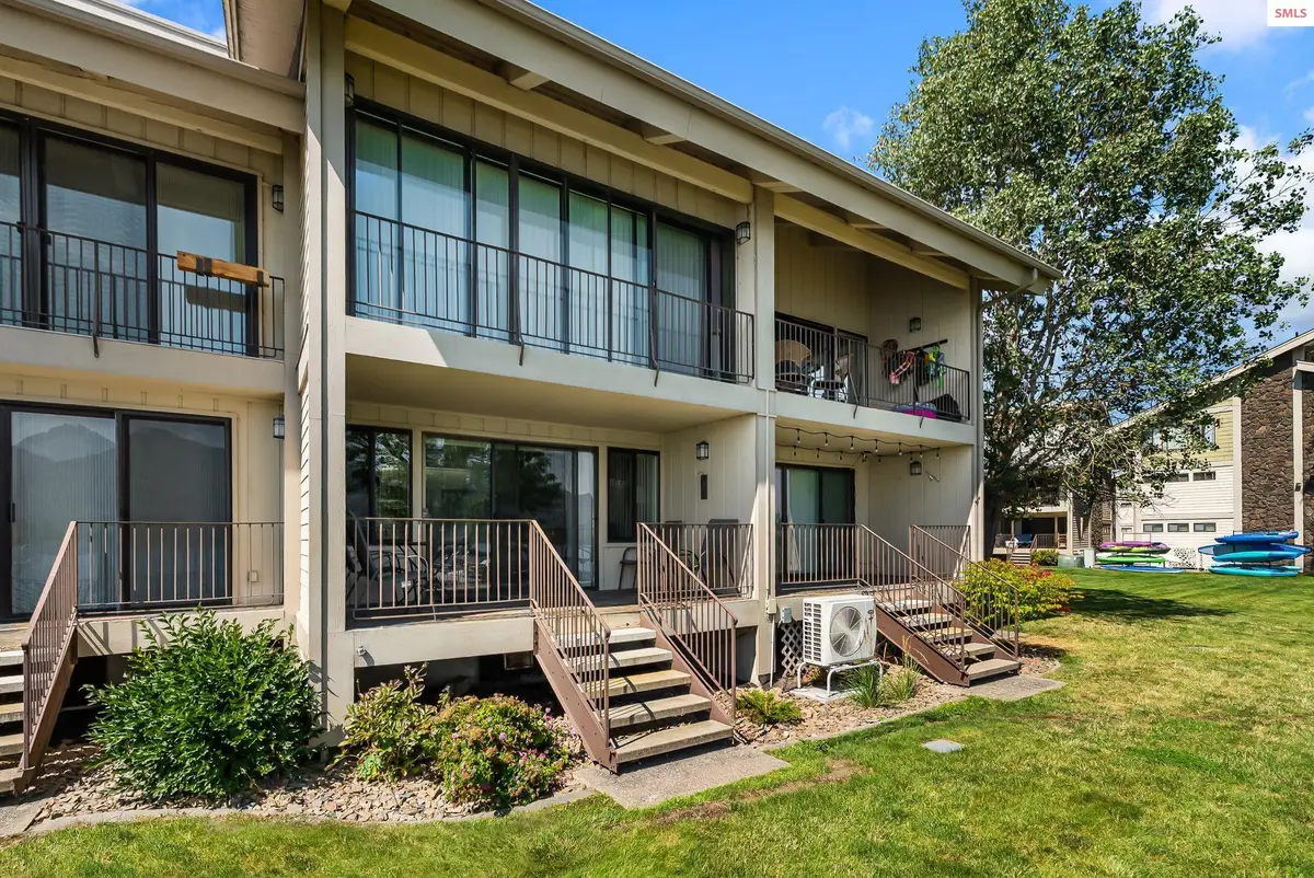 301 Iberian Way Unit 105, Sandpoint, ID 83864 - #1