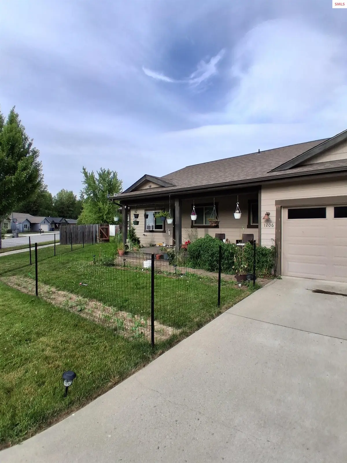 1206 Honeysuckle Avenue, Sandpoint, ID 83864 - #1