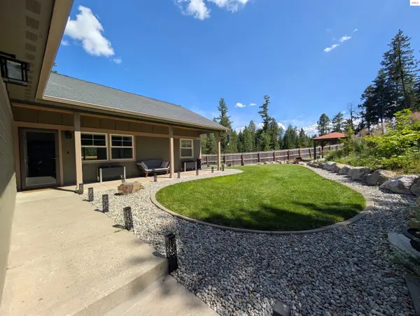 18192 W Spuler Lane, Hauser, ID 83854