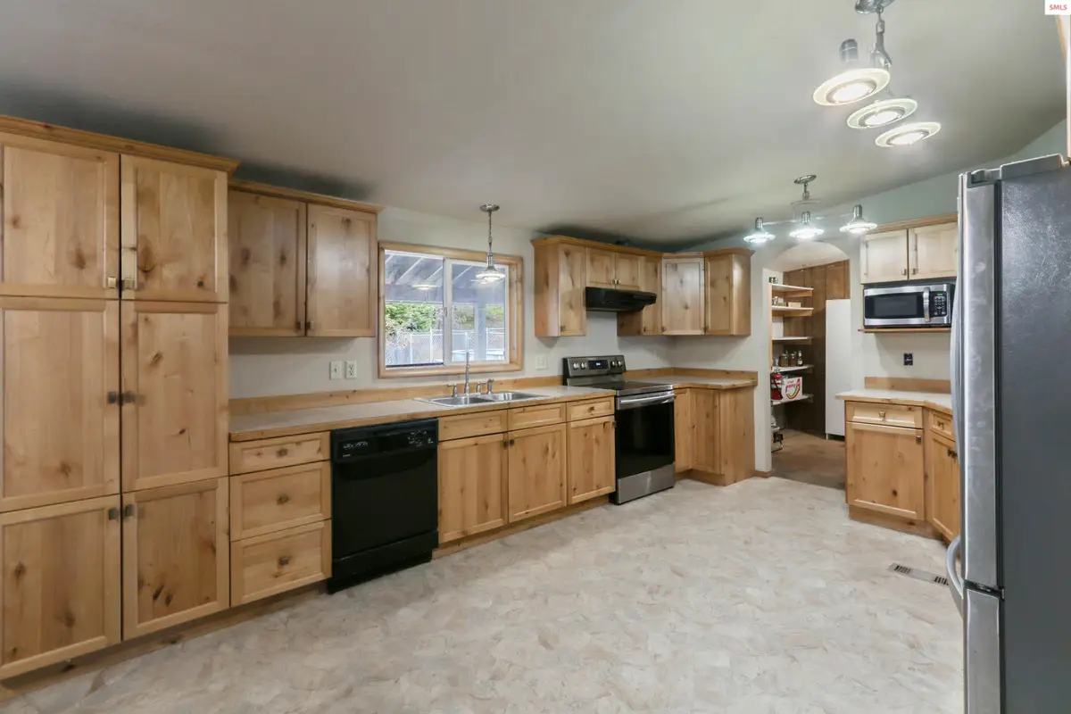 457 Winterton Road, Sandpoint, ID 83864 - #1