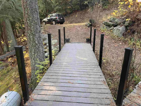 2227 Highway 57, Priest River, ID 83856