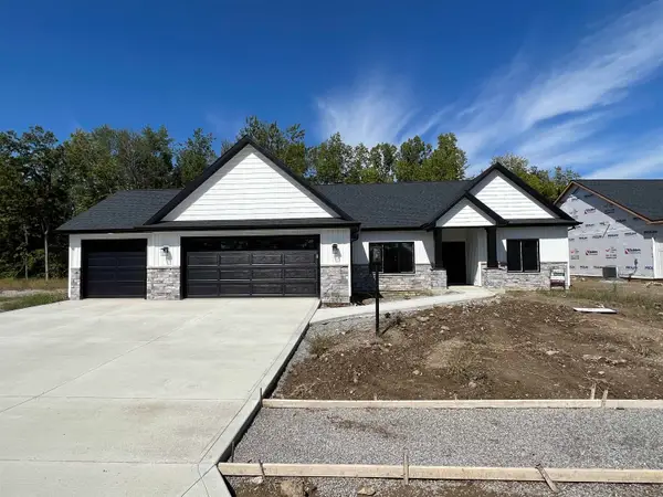 1094 Midnight Chase Grove, Fort Wayne, IN 46845