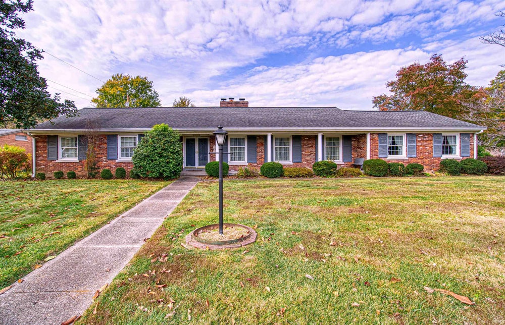 1401 Plaza Drive, Evansville, IN 47715 ERA