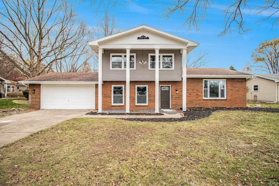 52186 Woodridge Drive, Clay, IN 46544 - Image #2