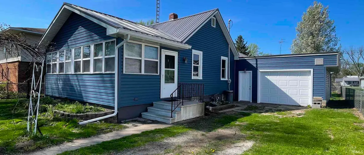 305 W New York Street, Knox, IN 46534 - Image #1