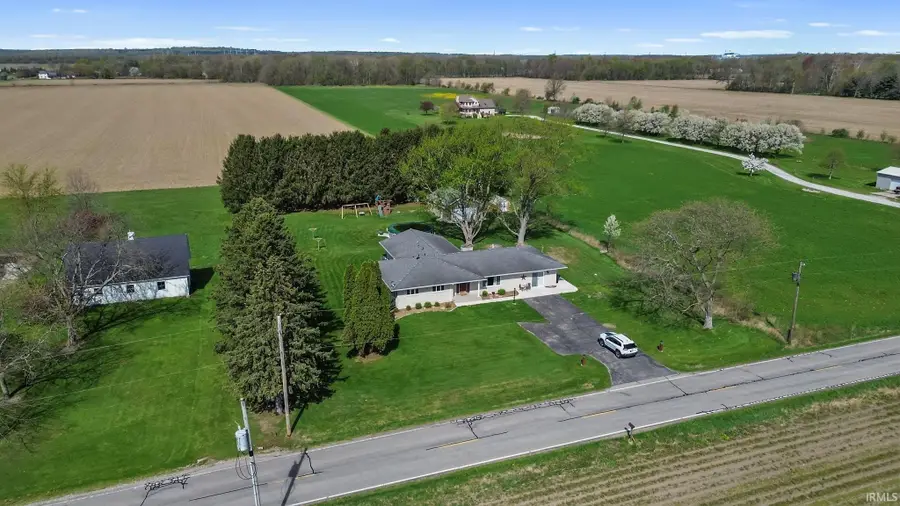 56915 Tulip Road, New Carlisle, IN 46552 - Image #2