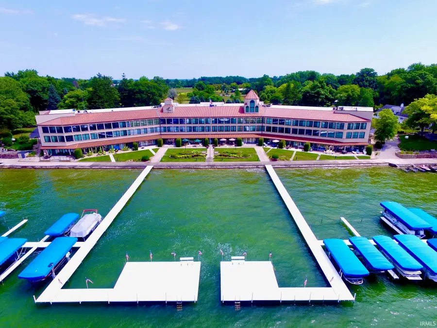 12275 N Ogden Point Road #105, Syracuse, IN 46567 - #2