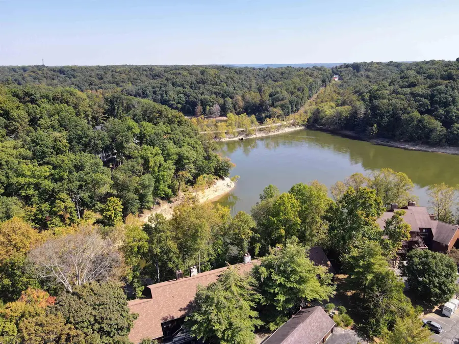 1847 E Eagle Bay Drive, Bloomington, IN 47401 - Image #2