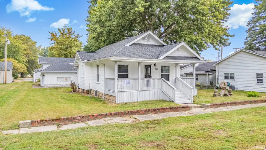 208 W Walnut Street, Sharpsville, IN 46068 - Image #2