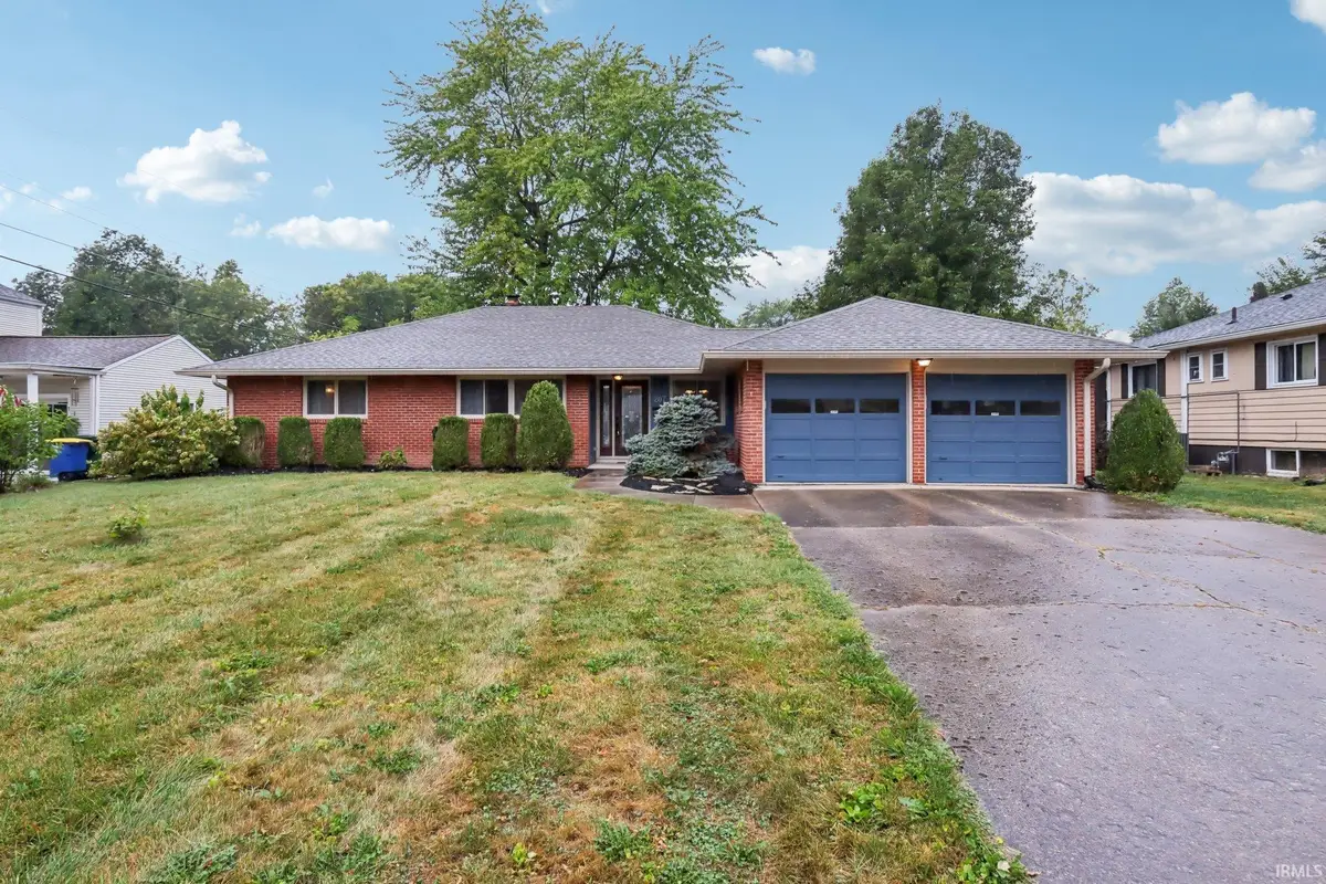 207 N Winthrop Road, Muncie, IN 47304 - Image #1