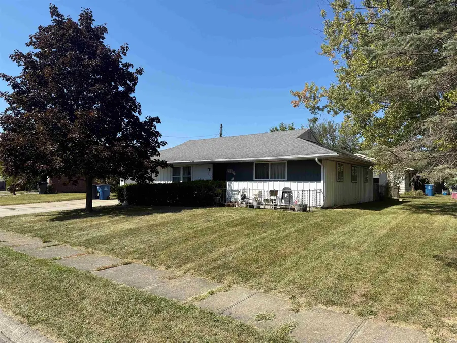 1021 E Sherman Street, Marion, IN 46952 - Image #2