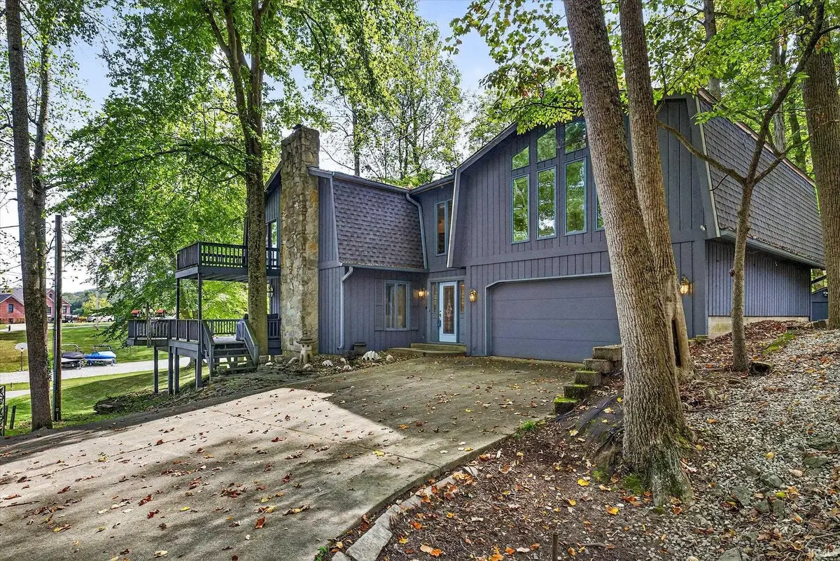 8002 N Lakeview Drive, Unionville, IN 47468 - Image #1