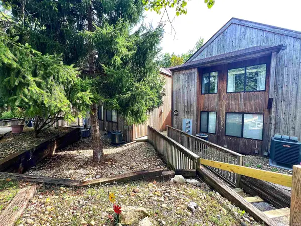 9537 S Pointe Lasalles Drive #83, Bloomington, IN 47401