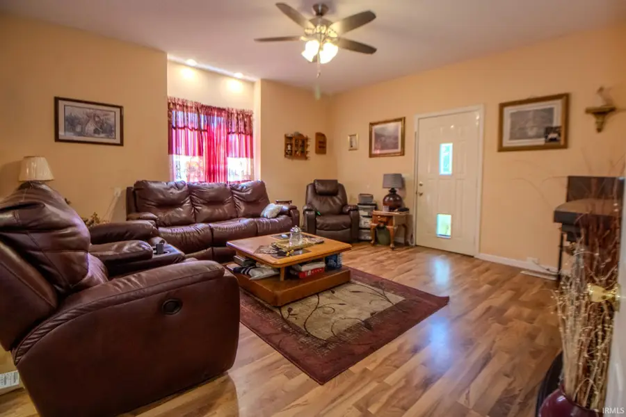 207 W Lake Street, Knox, IN 46534 - Image #2