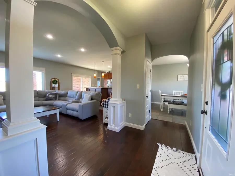 1944 Sophia Lane, Seymour, IN 47274 - Image #2