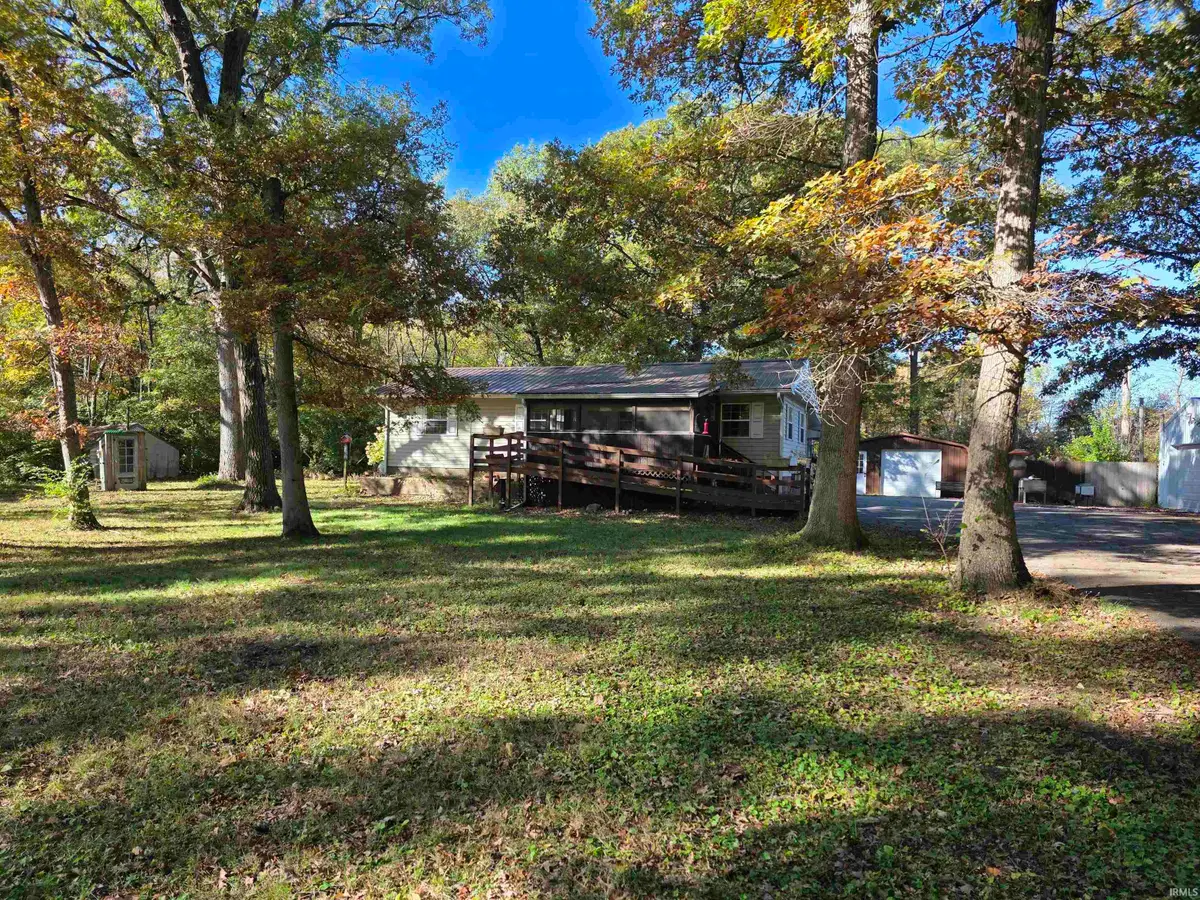 8255 S 900 West Road, San Pierre, IN 46374 - Image #1