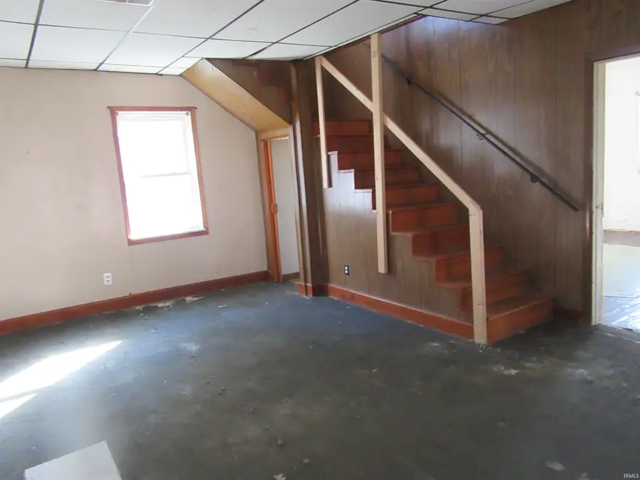 805 S 17th Street, Elwood, IN 46036 - Image #2