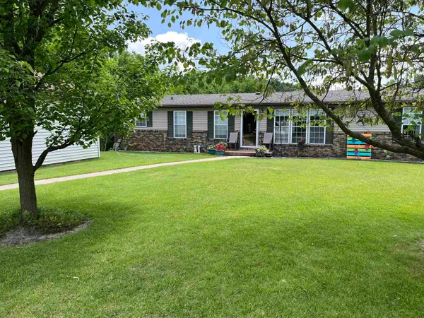 765 S 700 W Road, Larwill, IN 46764