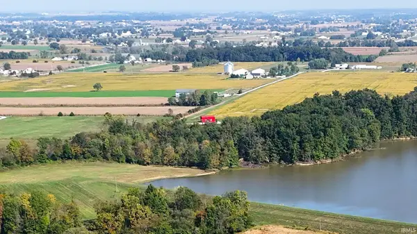 100 North Road, Montgomery, IN 47558