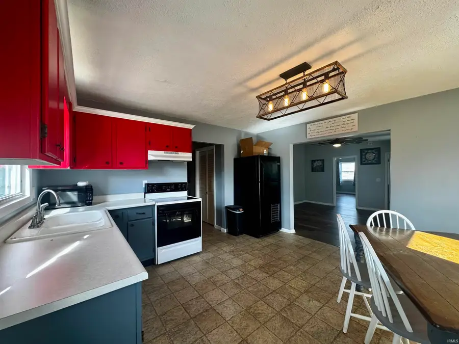 216 N Plum Street, Albany, IN 47320 - Image #3