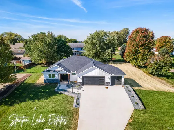 4085 E Oldfield Drive, Leesburg, IN 46538