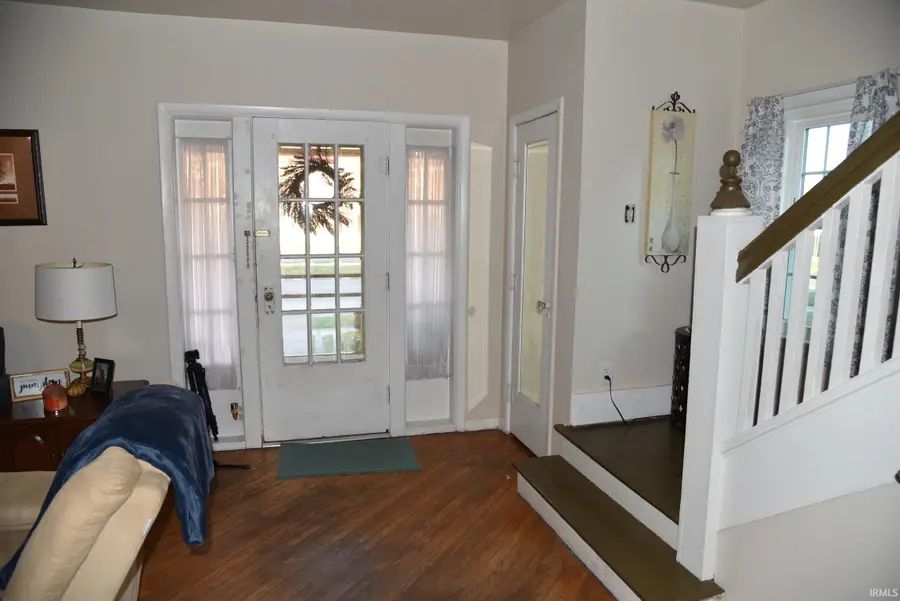 215 S 8th Street, Mitchell, IN 47446 - Image #2