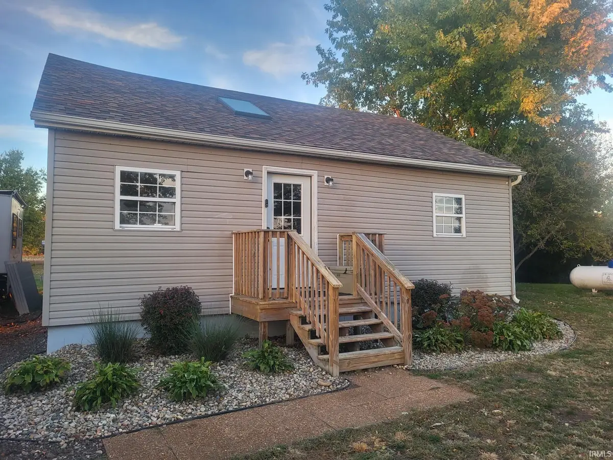 7237 E 370 S Road, Walkerton, IN 46574 - Image #1