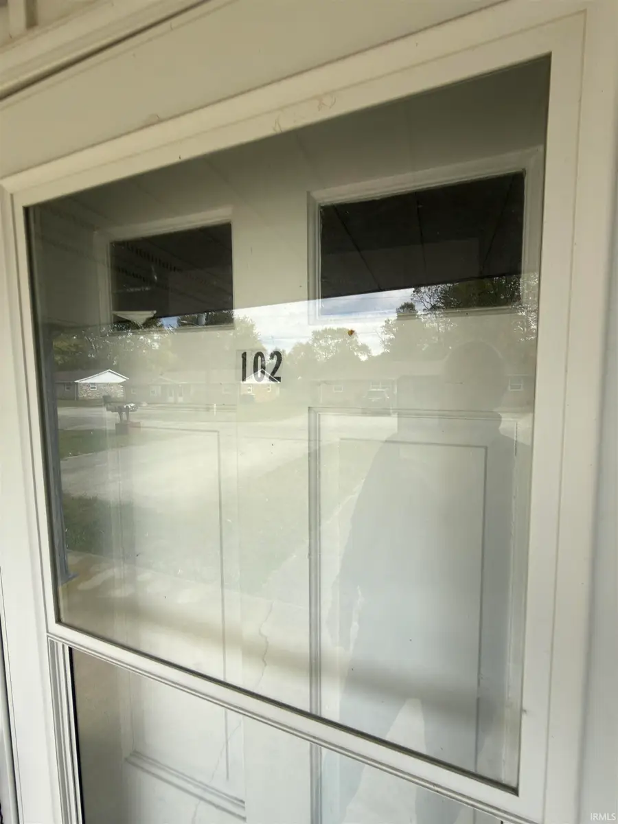 102 N Birchwood Drive, Muncie, IN 47304 - Image #3