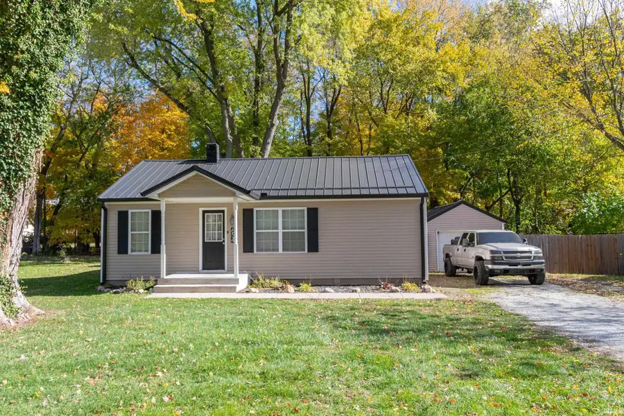 654 S Apple Road, Osceola, IN 46561 - Image #2