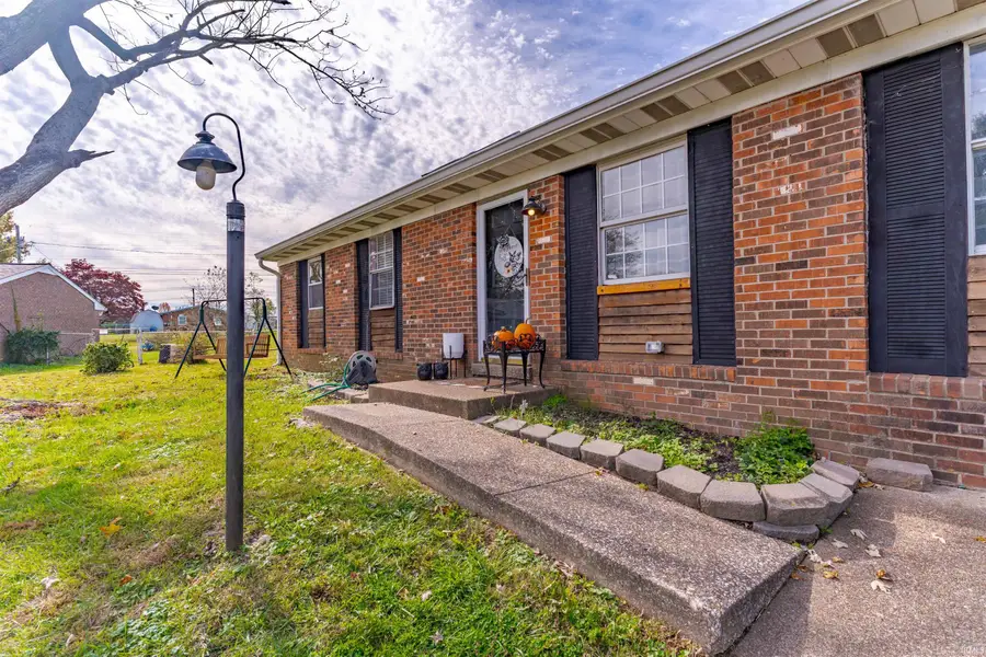 5200 Westchester Drive, Evansville, IN 47720 - Image #2