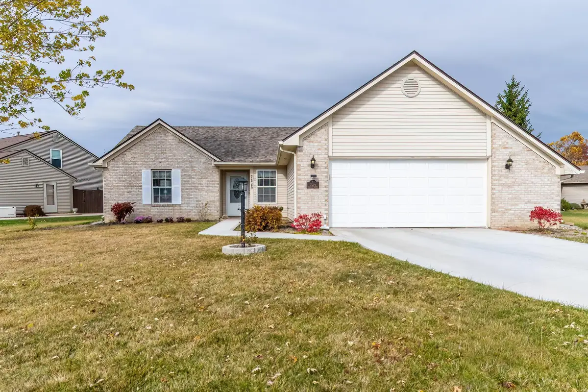 7529 Frontier Avenue, Fort Wayne, IN 46835 - Image #1