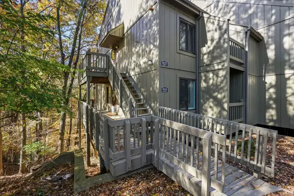 9018 S Pointe Ridge Lane #10, Bloomington, IN 47401