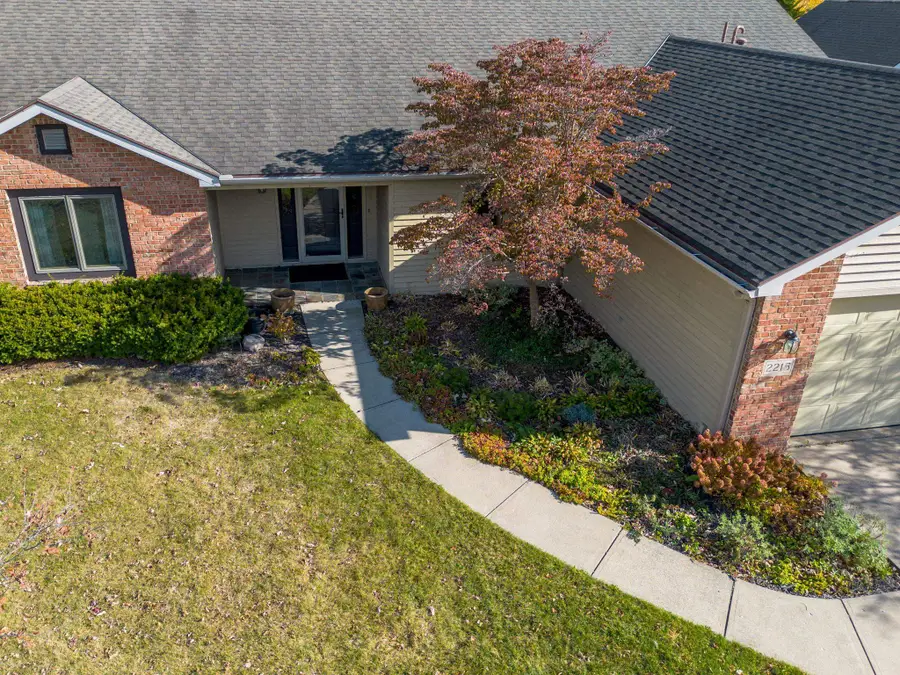 2215 Blue Harbor Drive, Fort Wayne, IN 46804 - Image #3