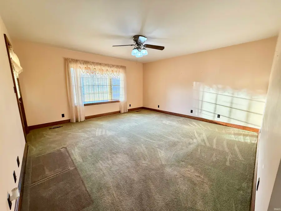 206 S Sharp Street, Poseyville, IN 47633 - Image #3