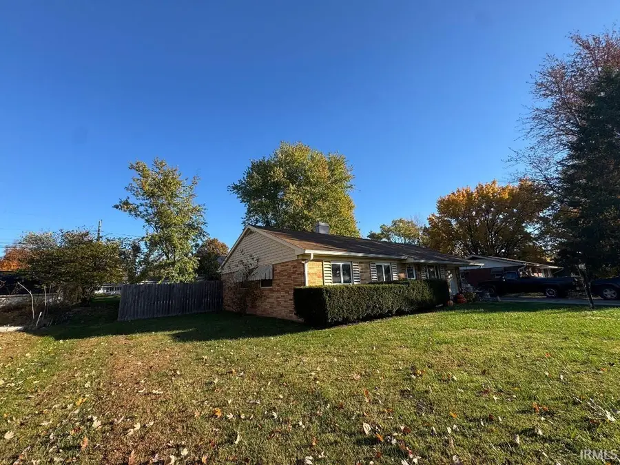 4082 W Broadway Avenue, Bloomington, IN 47404 - Image #2