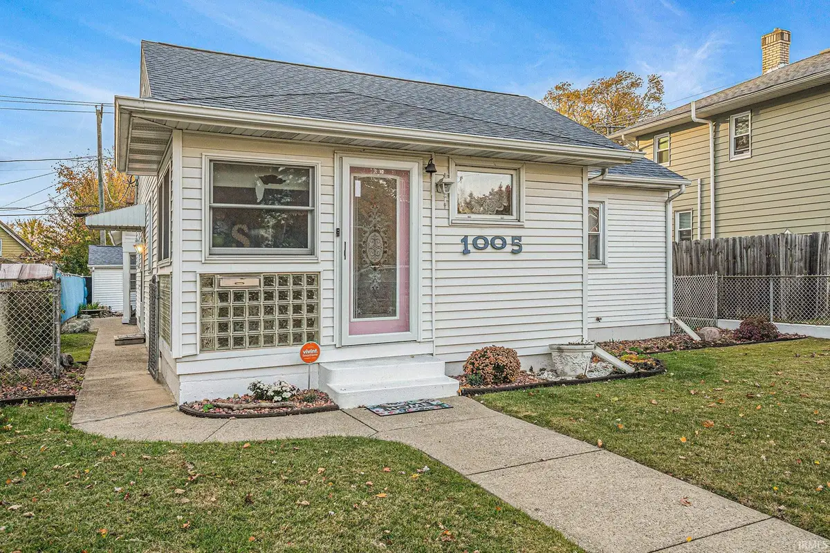 1005 S Twyckenham Drive, South Bend, IN 46615 - Image #1