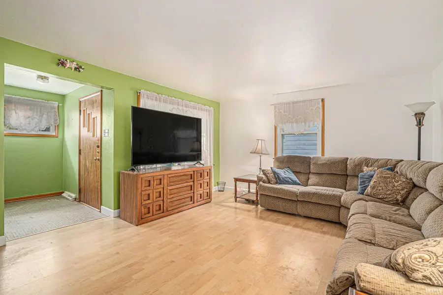 1005 S Twyckenham Drive, South Bend, IN 46615 - Image #3