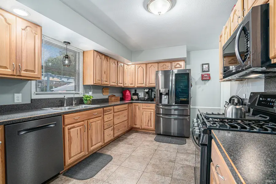 24715 Green Valley Parkway, Elkhart, IN 46517 - Image #3