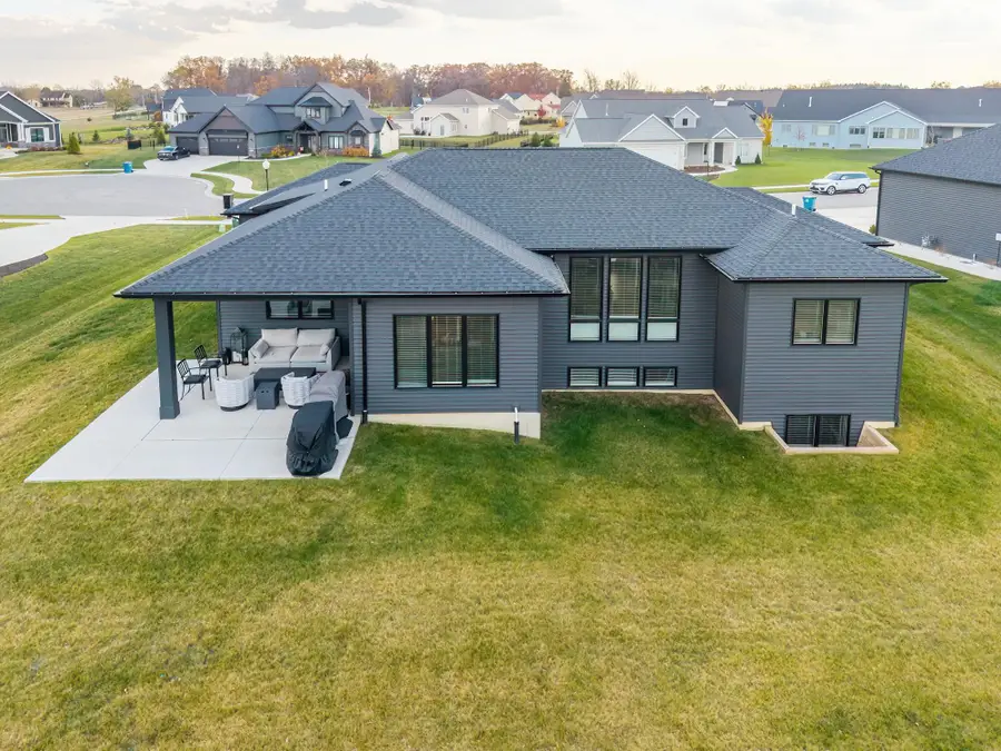 6161 Bateleur Court, Fort Wayne, IN 46845 - Image #2