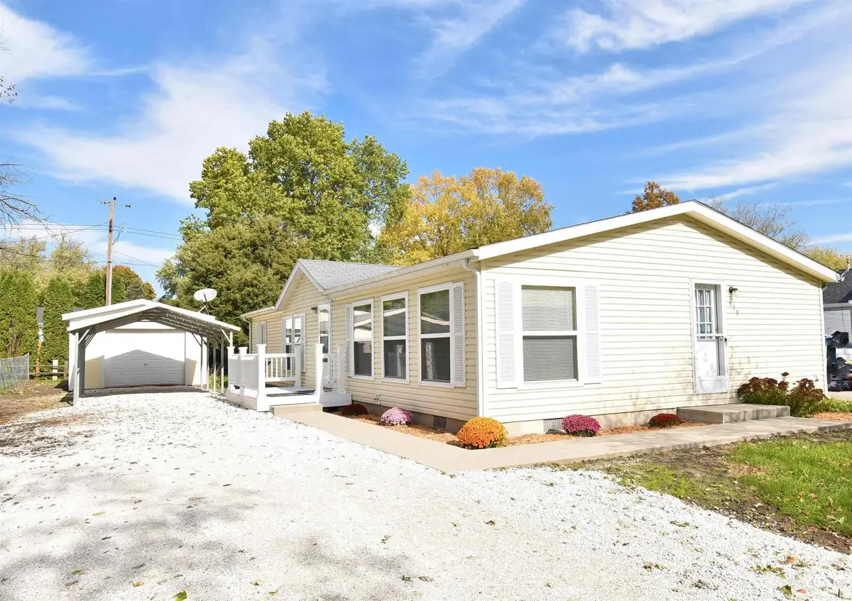 909 E 8th Street, Fowler, IN 47944 - Image #1