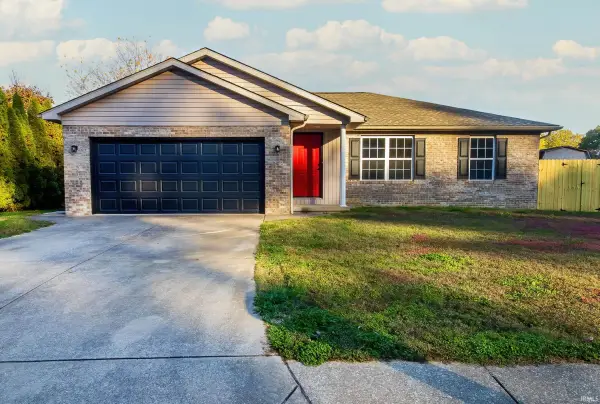 5222 Arches Drive, Newburgh, IN 47630