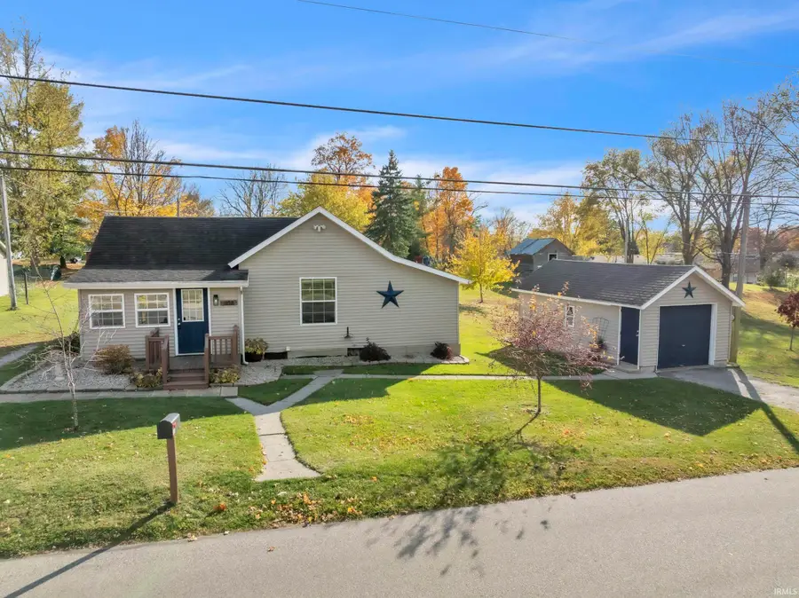 408 W Hazel Street, Albion, IN 46701 - Image #2